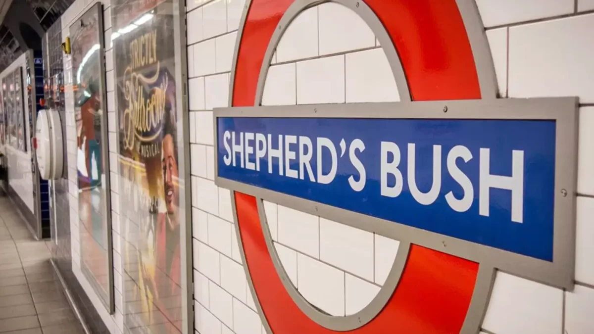 Shepards bush tube railway sign